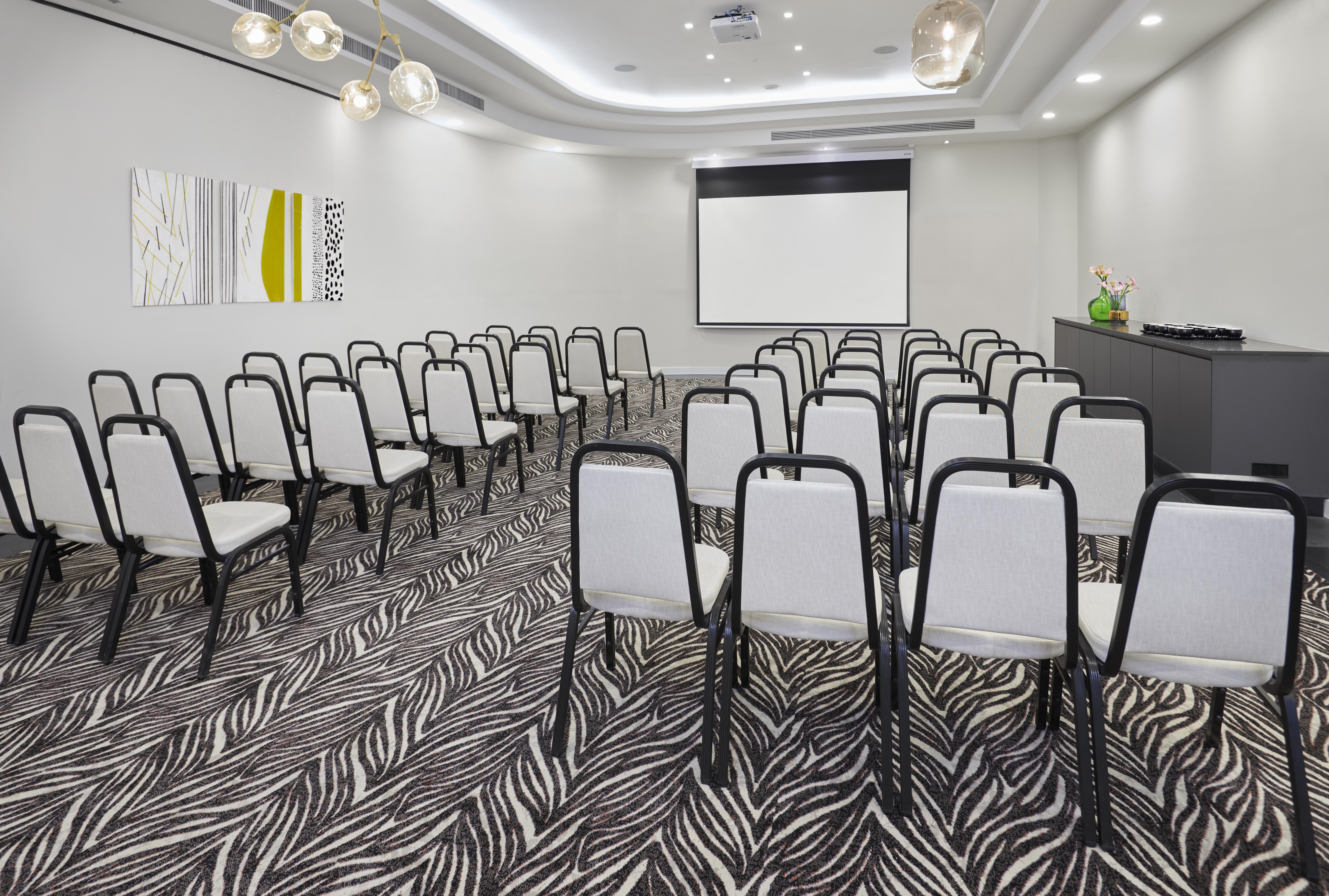 Leonardo City Tower Hotel Tel Aviv Giv'atayim Εξωτερικό φωτογραφία Meeting room