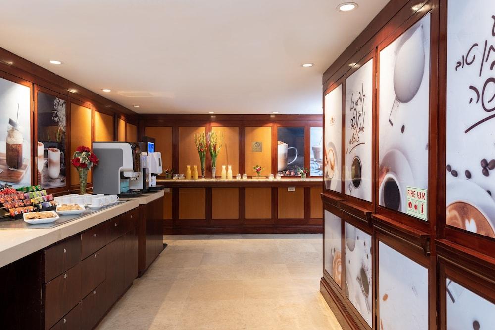 Leonardo City Tower Hotel Tel Aviv Giv'atayim Εξωτερικό φωτογραφία The Coffee Shop
