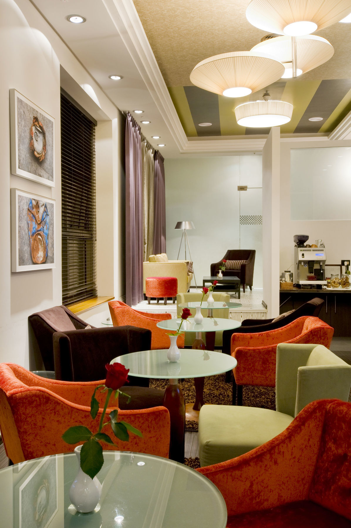 Leonardo City Tower Hotel Tel Aviv Giv'atayim Εξωτερικό φωτογραφία The lounge at the airport