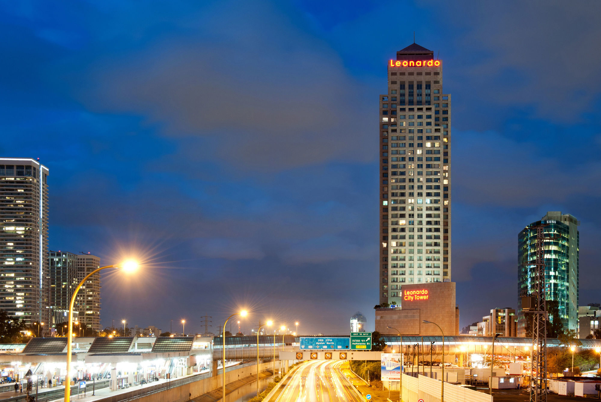 Leonardo City Tower Hotel Tel Aviv Giv'atayim Εξωτερικό φωτογραφία Leonardo City Tower